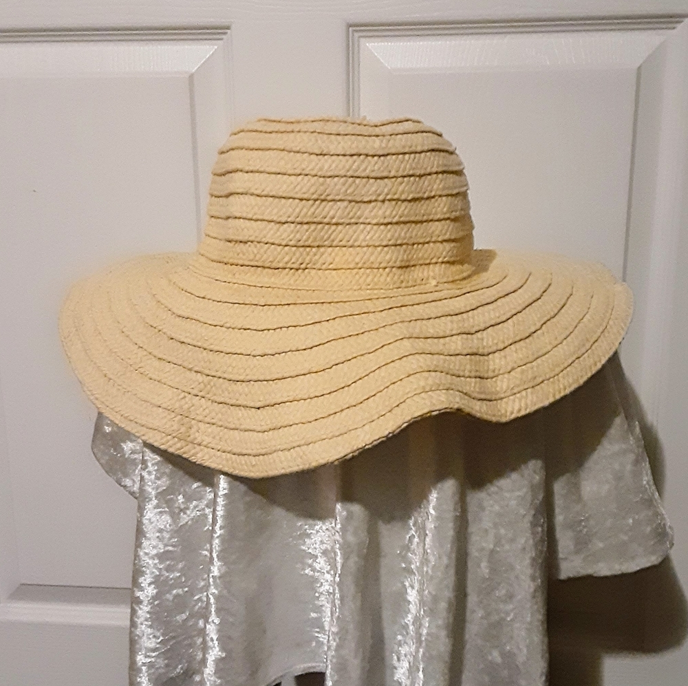 Ladies Classic Floppy Hat
